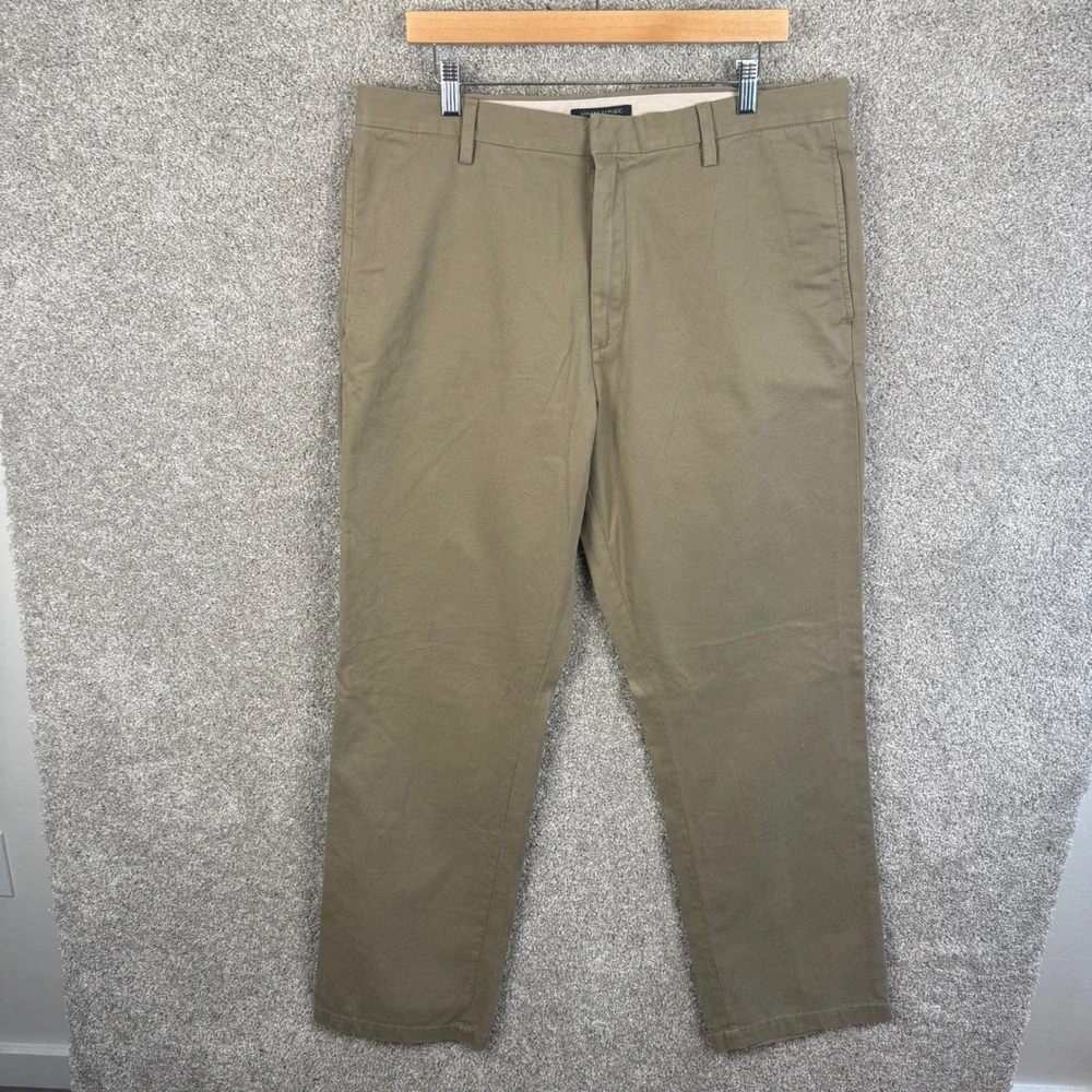 Banana Republic Men's Chinos - Olive